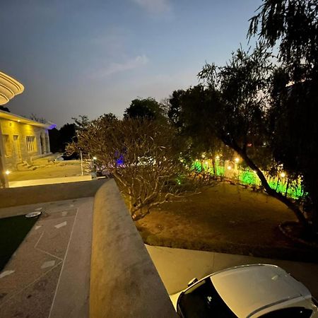 Laca Sa Lodge Opp Canturus Mall Исламабад Екстериор снимка