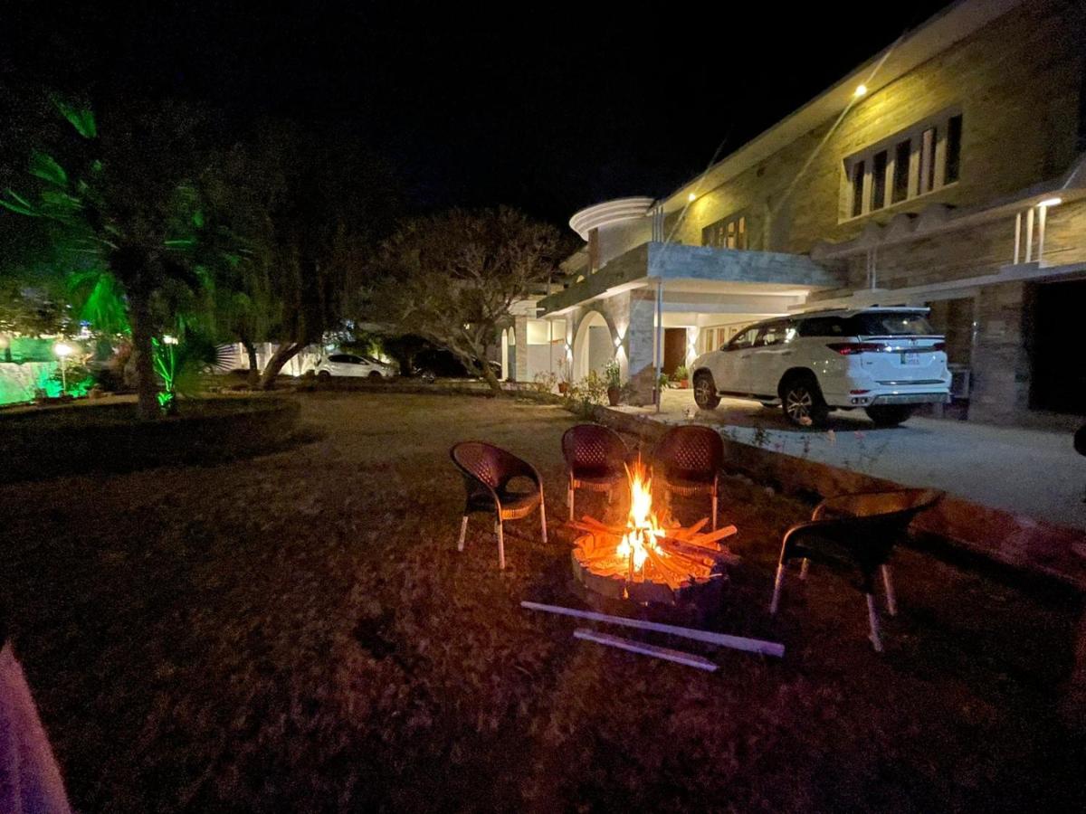 Laca Sa Lodge Opp Canturus Mall Исламабад Екстериор снимка