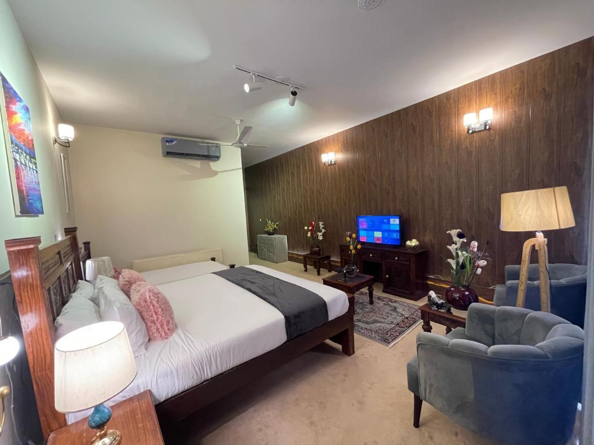 Laca Sa Lodge Opp Canturus Mall Исламабад Екстериор снимка