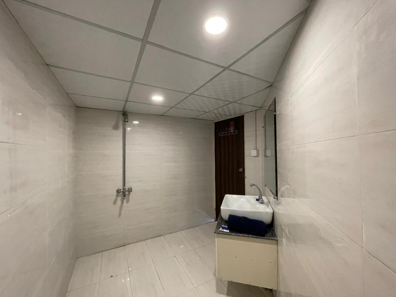 Laca Sa Lodge Opp Canturus Mall Исламабад Екстериор снимка