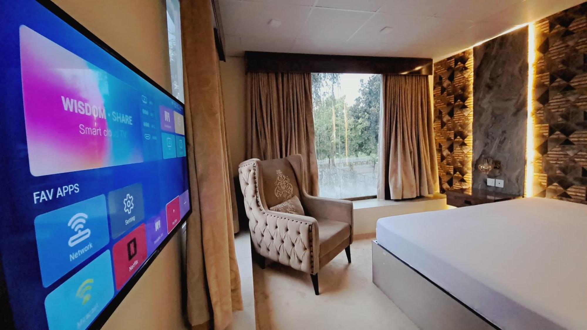 Laca Sa Lodge Opp Canturus Mall Исламабад Екстериор снимка