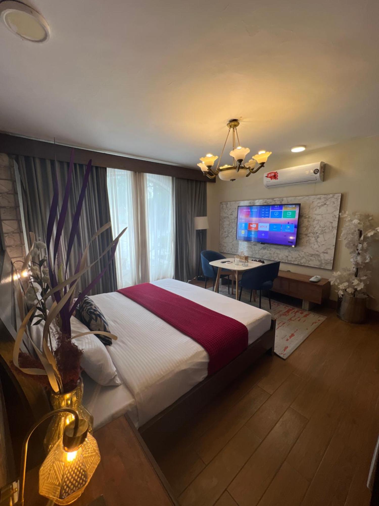 Laca Sa Lodge Opp Canturus Mall Исламабад Екстериор снимка